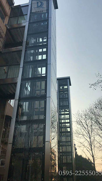 ʯ�{�Լ��e���b�����ô�k�����DƬ